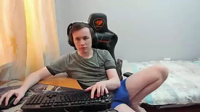 Snapshot of iliaskrislove chatting on February 3, 2026, 6:22 am iliaskrislove online show from February 3, 2026, 6:22 am