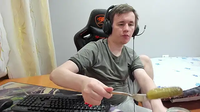 Snapshot of iliaskrislove chatting on January 17, 2026, 5:49 pm iliaskrislove online show from January 17, 2026, 5:49 pm