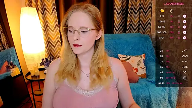 Aemilia  online show from November 23, 2025, 6:12 am