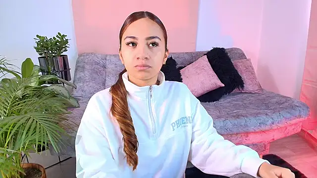 Jules n Gia online show from January 12, 2026, 4:25 pm