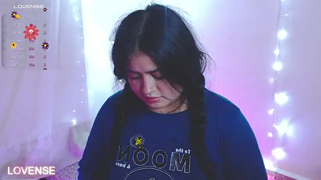 PamelaDoouce online show from January 22, 2025, 11:01 am