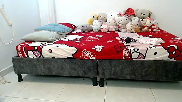 zaritagape21 online show from October 27, 2025, 2:45 am