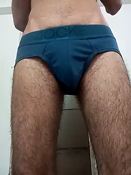 vamphunt130 online show from November 6, 2025, 2:37 am