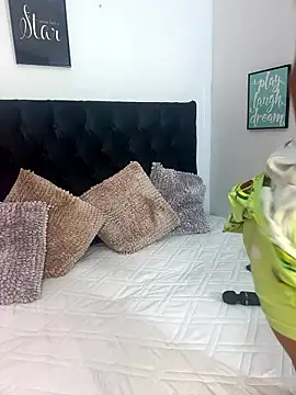 Snapshot of AriannaTorres chatting on January 11, 2026, 12:23 pm AriannaTorres online show from January 11, 2026, 12:23 pm