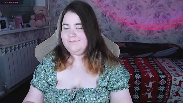 Snapshot of Estelle_Hicks chatting on February 5, 2026, 6:26 pm Estelle Hicks online show from February 5, 2026, 6:26 pm