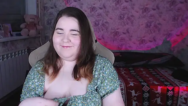 Snapshot of Estelle_Hicks chatting on February 22, 2026, 6:42 pm Estelle Hicks online show from February 22, 2026, 6:42 pm