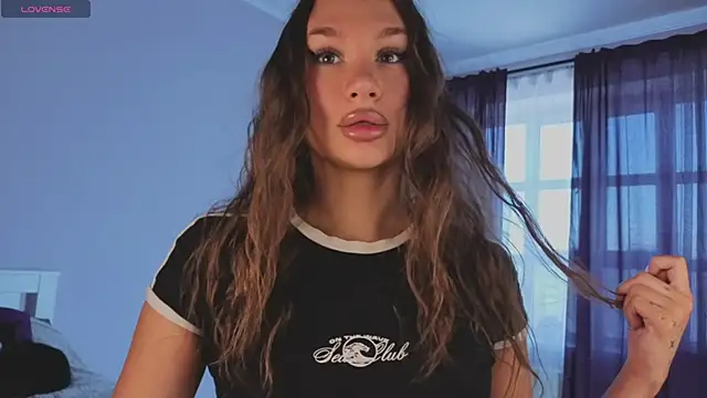 Snapshot of soffi_lav chatting on February 5, 2026, 11:17 am soffi lav online show from February 5, 2026, 11:17 am