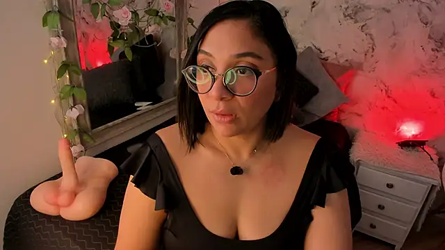 Bella desi  online show from June 4, 2026, 2:33 pm