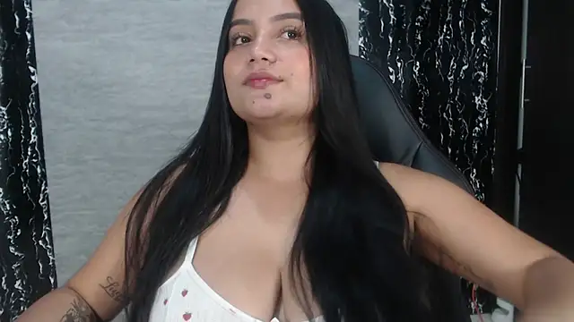 Snapshot of evelin_999_ chatting on March 2, 2025, 4:25 pm evelin 999  online show from March 2, 2025, 4:25 pm