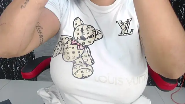 Snapshot of evelin_999_ chatting on March 9, 2025, 3:05 pm evelin 999  online show from March 9, 2025, 3:05 pm