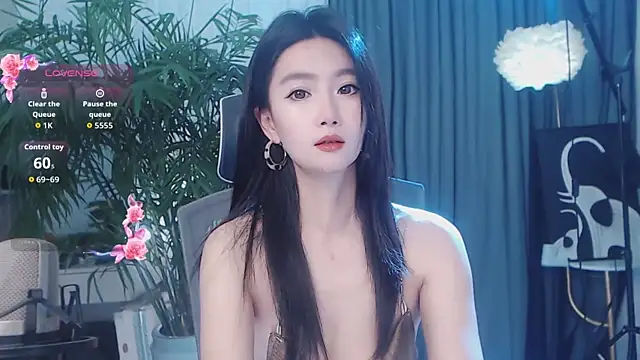 FeiFei-babe online show from May 25, 2026, 12:04 pm