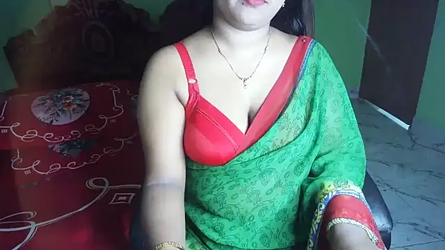 BengaliQueenStar online show from April 3, 2026, 4:24 pm