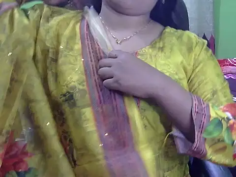 Snapshot of BengaliQueenStar chatting on November 16, 2025, 11:04 am BengaliQueenStar online show from November 16, 2025, 11:04 am