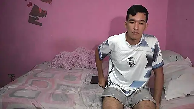 Sweetiefoxxx online show from December 15, 2025, 6:36 pm