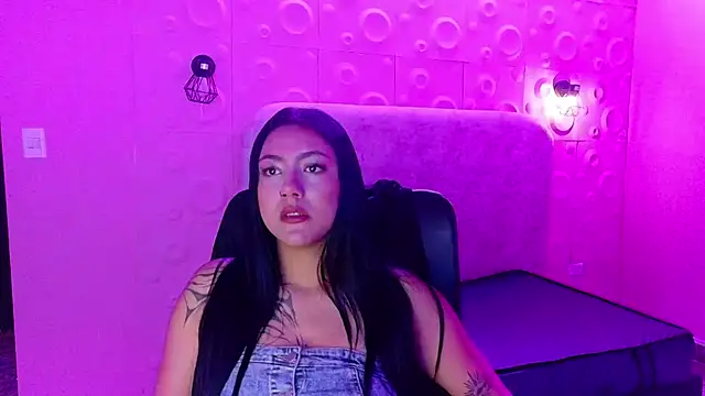 Susy thomson online show from October 13, 2025, 4:19 pm