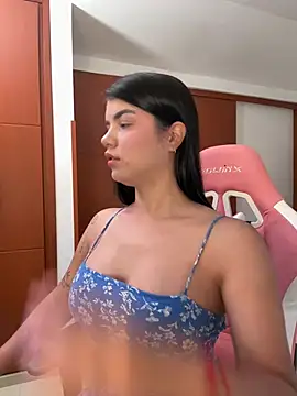 emma lopes online show from June 29, 2026, 9:58 pm