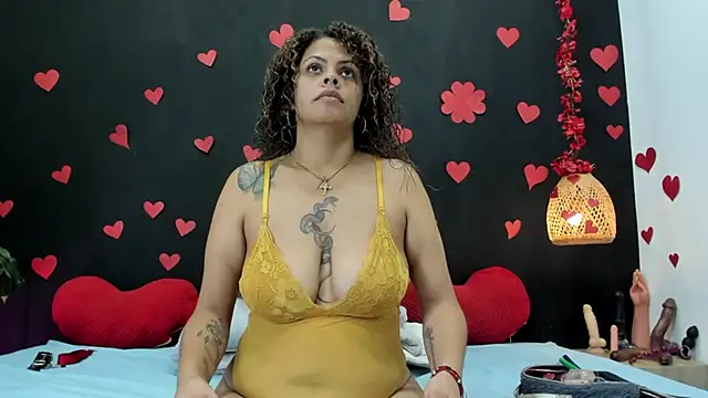 Snapshot of Luna_smit08 chatting on February 18, 2026, 9:11 pm Luna smit08 online show from February 18, 2026, 9:11 pm