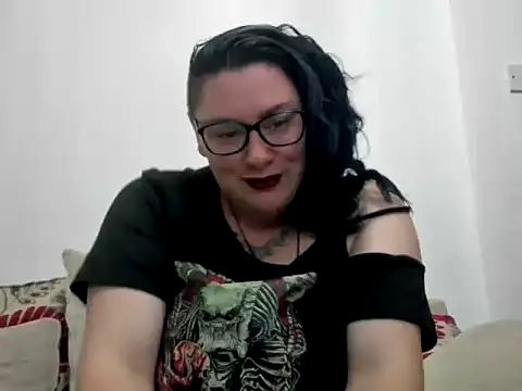 Bustycurves online show from September 12, 2025, 7:24 pm