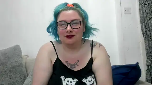 Snapshot of Bustycurves chatting on June 5, 2026, 11:10 pm Bustycurves online show from June 5, 2026, 11:10 pm