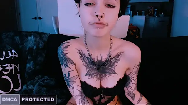 NaughtyLittleFox online show from December 22, 2025, 4:01 am