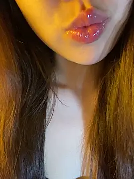 minmin2kk5 online show from April 11, 2026, 7:05 am