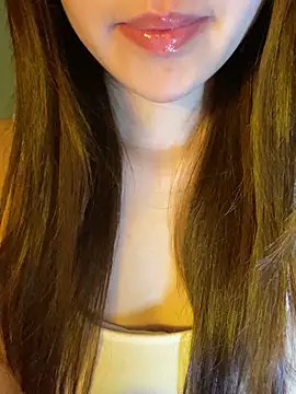 Snapshot of minmin2kk5 chatting on May 16, 2026, 2:10 am minmin2kk5 online show from May 16, 2026, 2:10 am