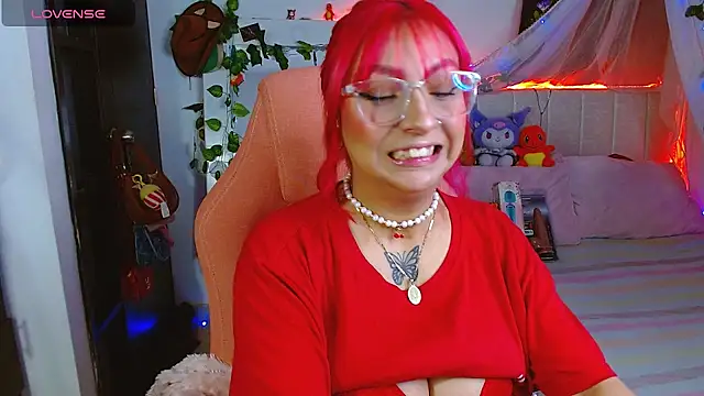 Littlerouse  online show from April 15, 2026, 9:26 am