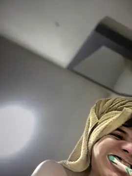 saracaball  online show from February 26, 2026, 4:34 am