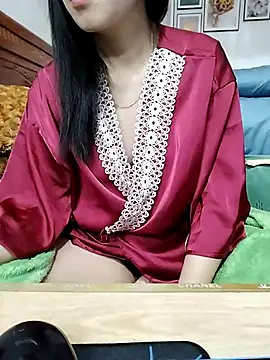 Snapshot of cream1299 chatting on March 6, 2025, 9:53 pm cream1299 online show from March 6, 2025, 9:53 pm