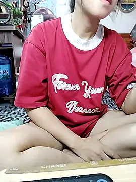 cream1299 online show from May 9, 2026, 1:31 am