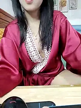 Snapshot of cream1299 chatting on March 19, 2025, 4:57 am cream1299 online show from March 19, 2025, 4:57 am
