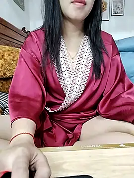 Snapshot of cream1299 chatting on March 18, 2025, 1:23 pm cream1299 online show from March 18, 2025, 1:23 pm