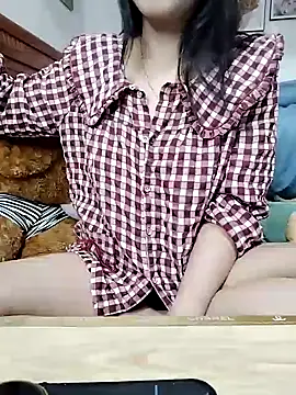 Snapshot of cream1299 chatting on March 20, 2025, 11:16 am cream1299 online show from March 20, 2025, 11:16 am