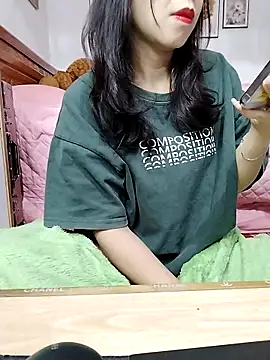 cream1299 online show from November 19, 2025, 1:49 am