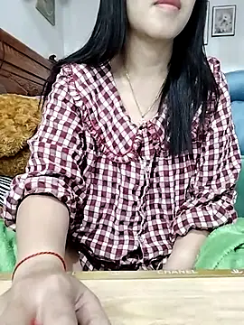 Snapshot of cream1299 chatting on March 8, 2025, 7:16 am cream1299 online show from March 8, 2025, 7:16 am