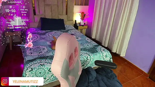 Yelena mutiz online show from October 11, 2025, 1:12 pm