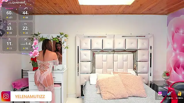 Yelena mutiz online show from October 6, 2025, 1:23 pm