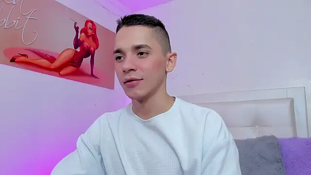 Snapshot of andeerr_ chatting on January 28, 2025, 7:53 pm andeerr online show from January 28, 2025, 7:53 pm