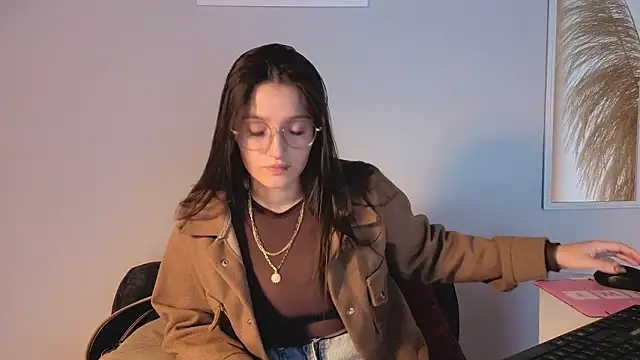 Elecktra sweet online show from March 28, 2026, 11:22 am