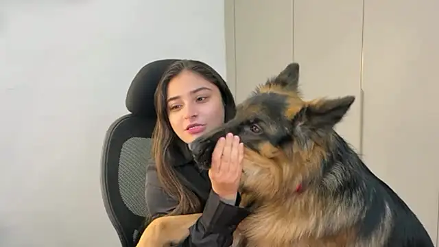 Snapshot of demieliss chatting on January 6, 2026, 7:07 pm demieliss online show from January 6, 2026, 7:07 pm