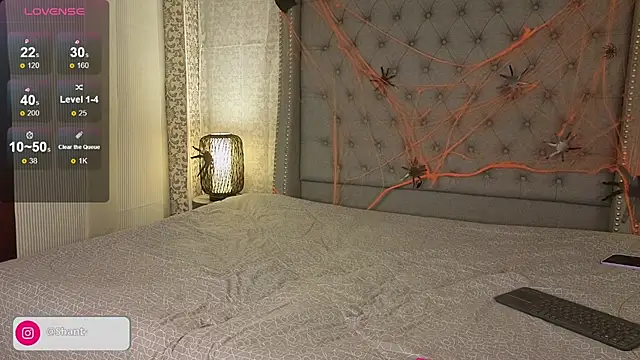 Shantal Joness online show from October 31, 2025, 10:05 pm