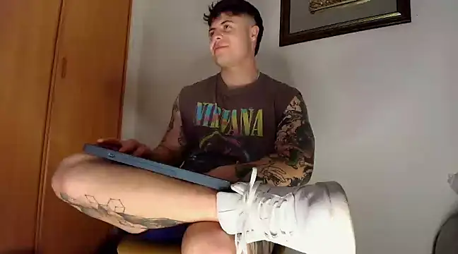 Snapshot of juandking chatting on March 12, 2025, 3:40 pm juandking online show from March 12, 2025, 3:40 pm