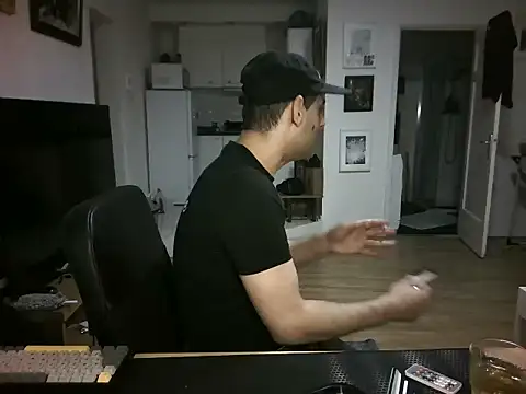 mihaimichael online show from July 23, 2026, 9:44 pm