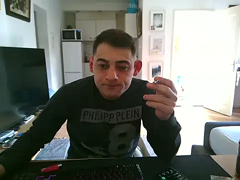 mihaimichael online show from May 2, 2026, 8:08 am