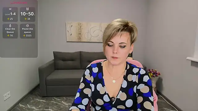 Julia Wilsone online show from February 20, 2026, 1:24 pm