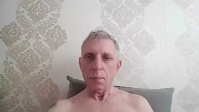BobbyXRoyal online show from June 2, 2026, 4:34 am