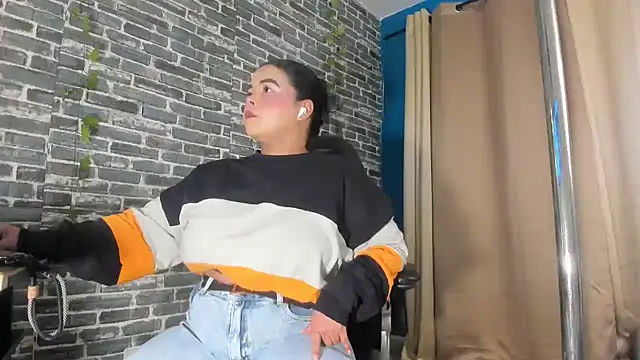 Snapshot of iam_samy_ chatting on November 4, 2025, 11:25 am iam samy online show from November 4, 2025, 11:25 am