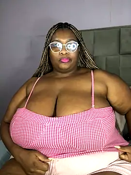 Snapshot of bustytitsxxx chatting on September 23, 2025, 4:08 am bustytitsxxx online show from September 23, 2025, 4:08 am