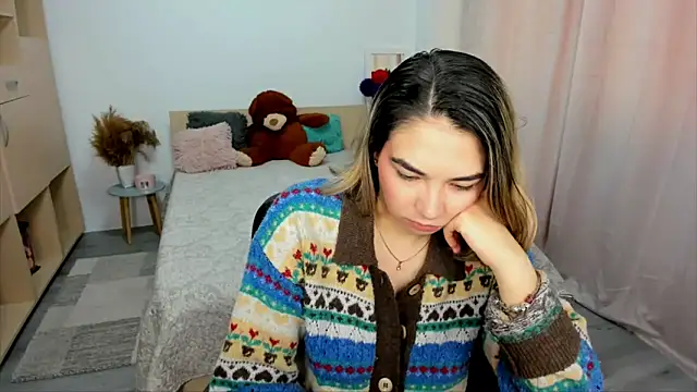 Alexa Dolly12 online show from May 13, 2026, 9:38 am