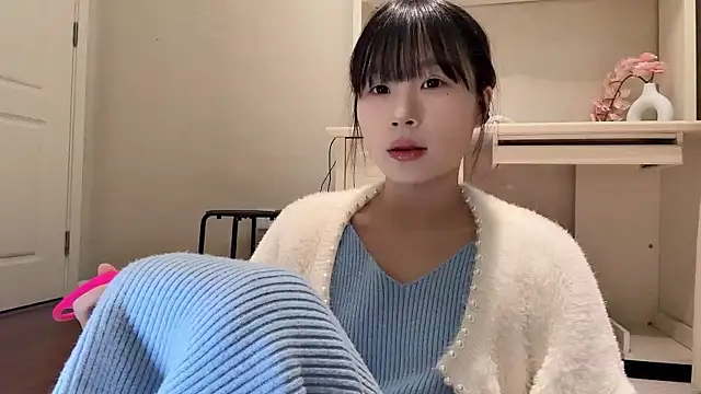 Snapshot of sililis chatting on December 5, 2024, 2:06 pm sililis online show from December 5, 2024, 2:06 pm